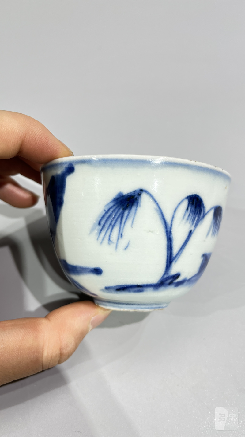 明崇祯 青花人物纹杯 - 图4